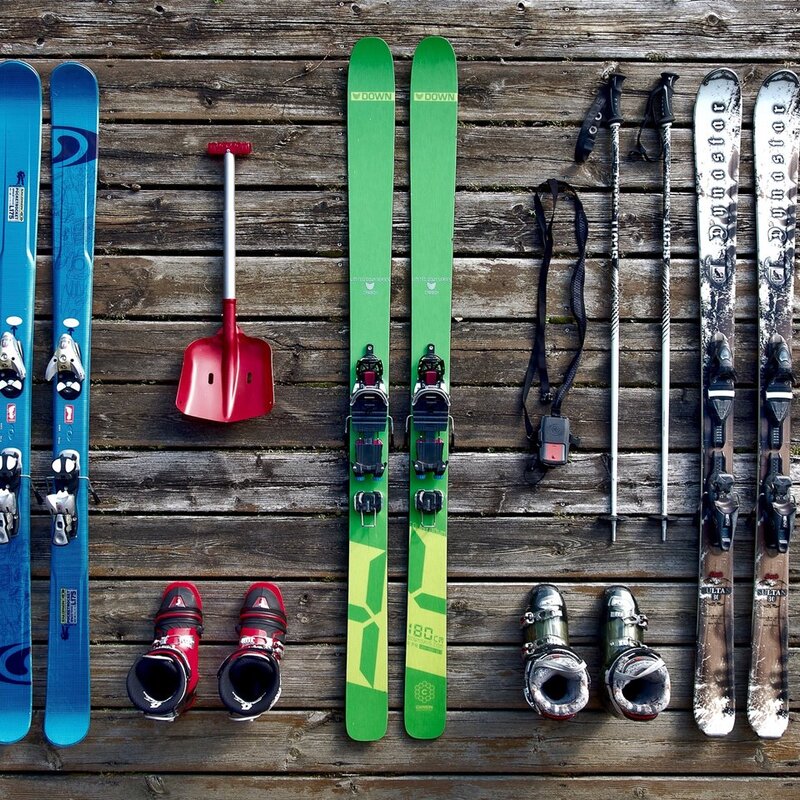 Alpine ski equipment | © Pixabay, Tookapic, 2015