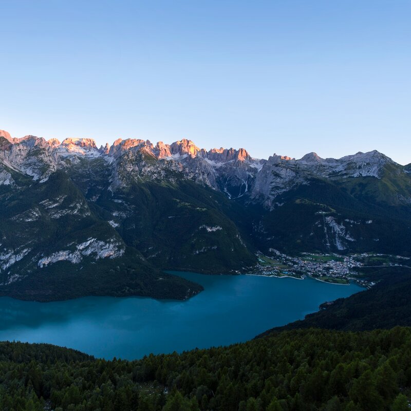 Lago di Molveno e skyline Dolomiti di Brenta | © Filippo Frizzera, 2017