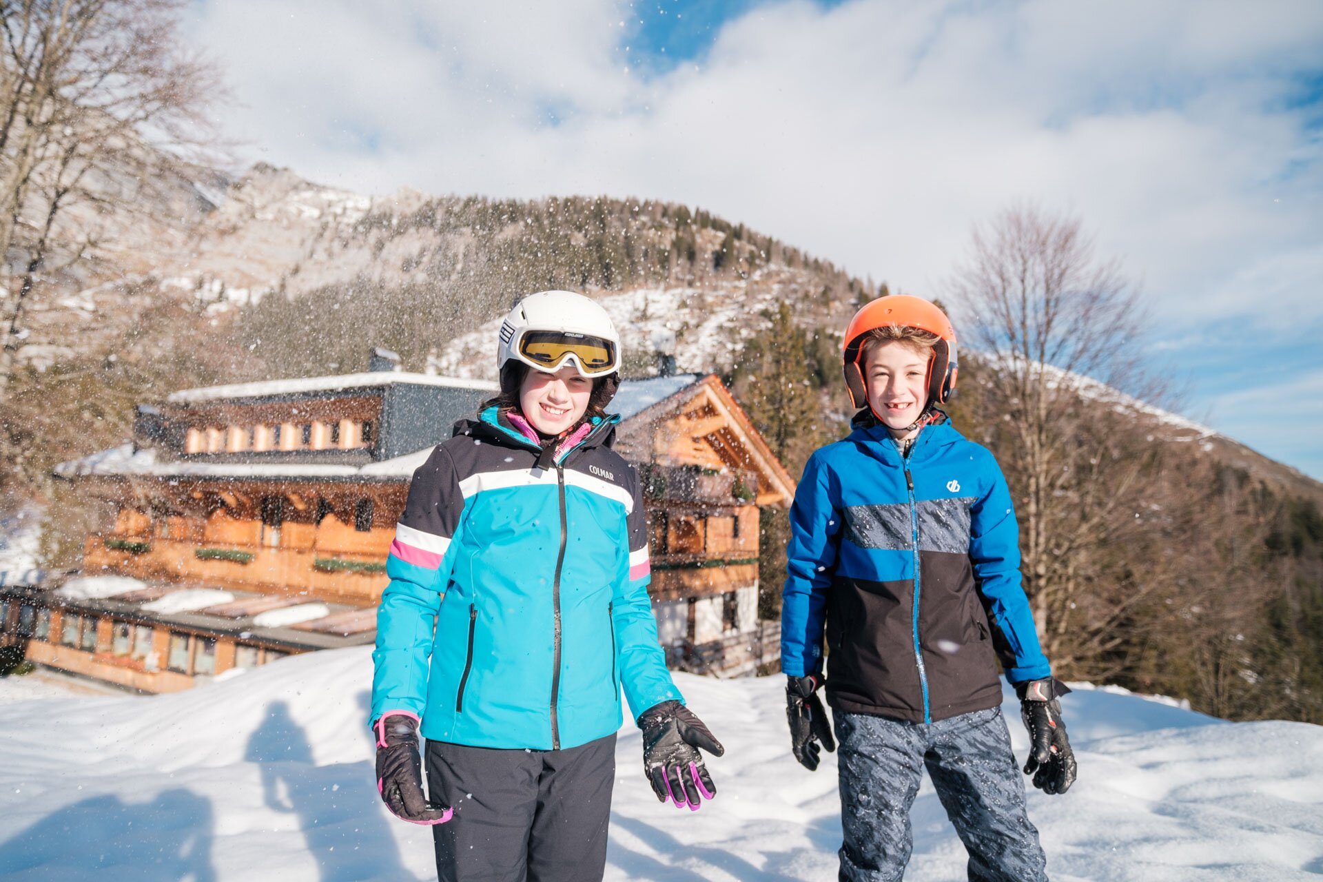 Children ready to slide down Pradel sledding slopes smile  | © Filippo Frizzera, 2022