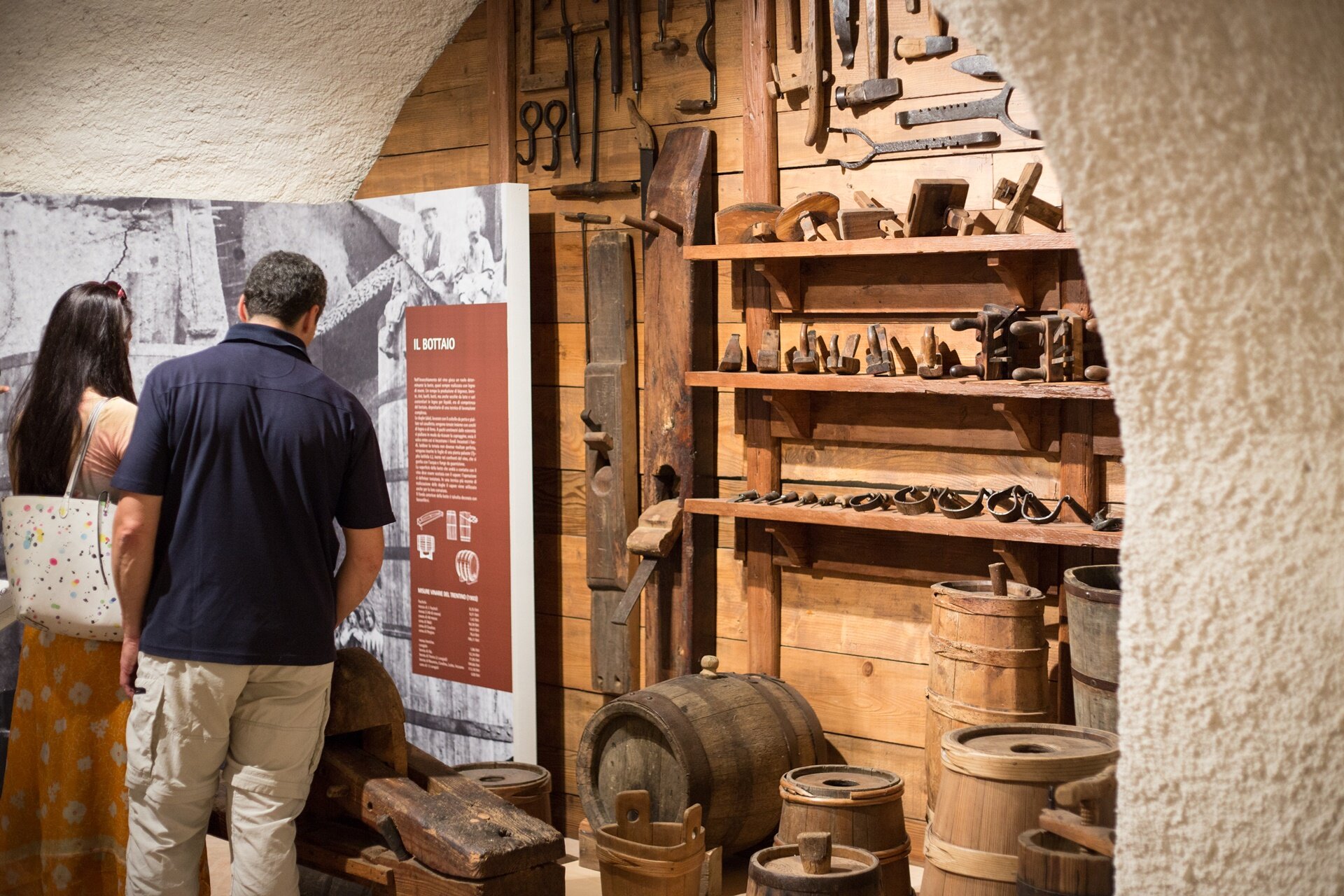 Im Inneren des Museo Entografico Trentino in San Michele all'Adige | © Alfredo Croce, 2017